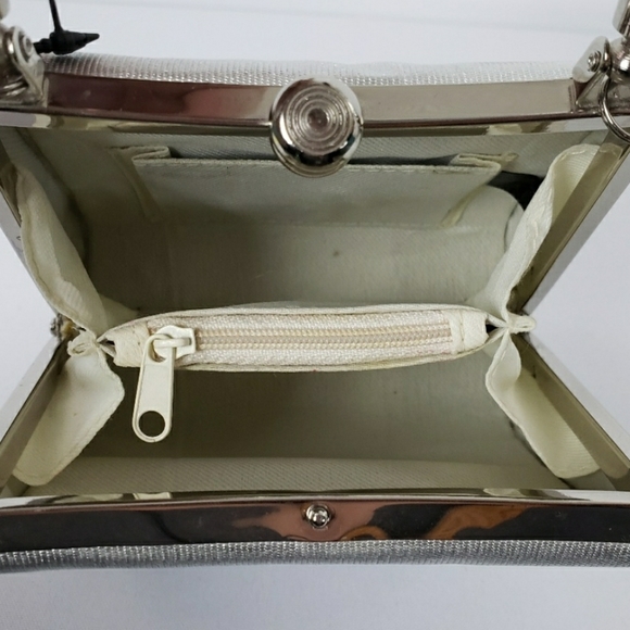 Small Vintage Purse - Picture 4 of 5